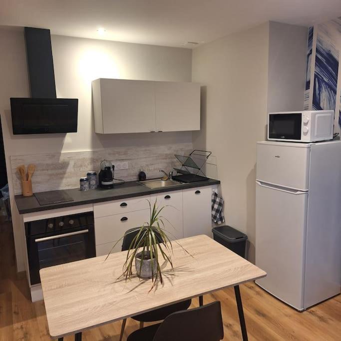 Appartement T1 Bis Avec Balcon Vendeuvre-sur-Barse Bagian luar foto